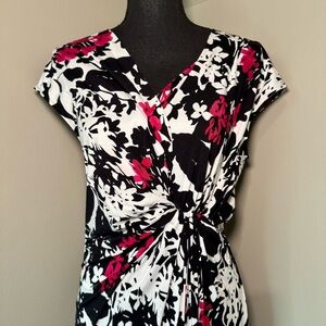 Women’s Lafayette 148 New York Black and Pink Floral Dress Size 6‎